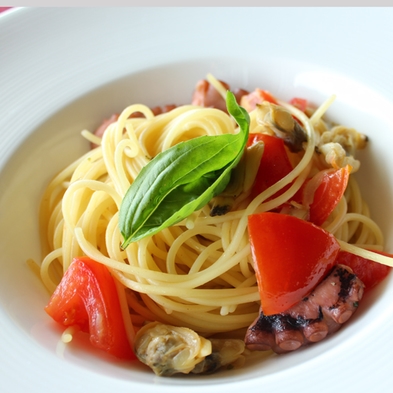 【イタリアン】加賀創作コース☆食欲をそそる新鮮な野菜、ボリュームたっぷりメイン料理に舌鼓